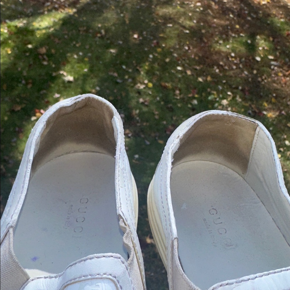 Gucci White Microguccissima Pattern Leather Sneakers w free  Gucci wristlet - Picture 8 of 16